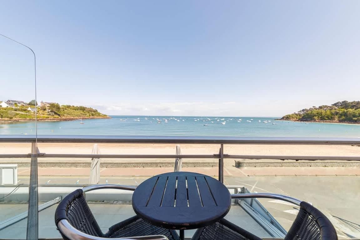 Les Pieds Dans L'Eau - Appartment 1 - Vue Mer ก็องแกล ภายนอก รูปภาพ